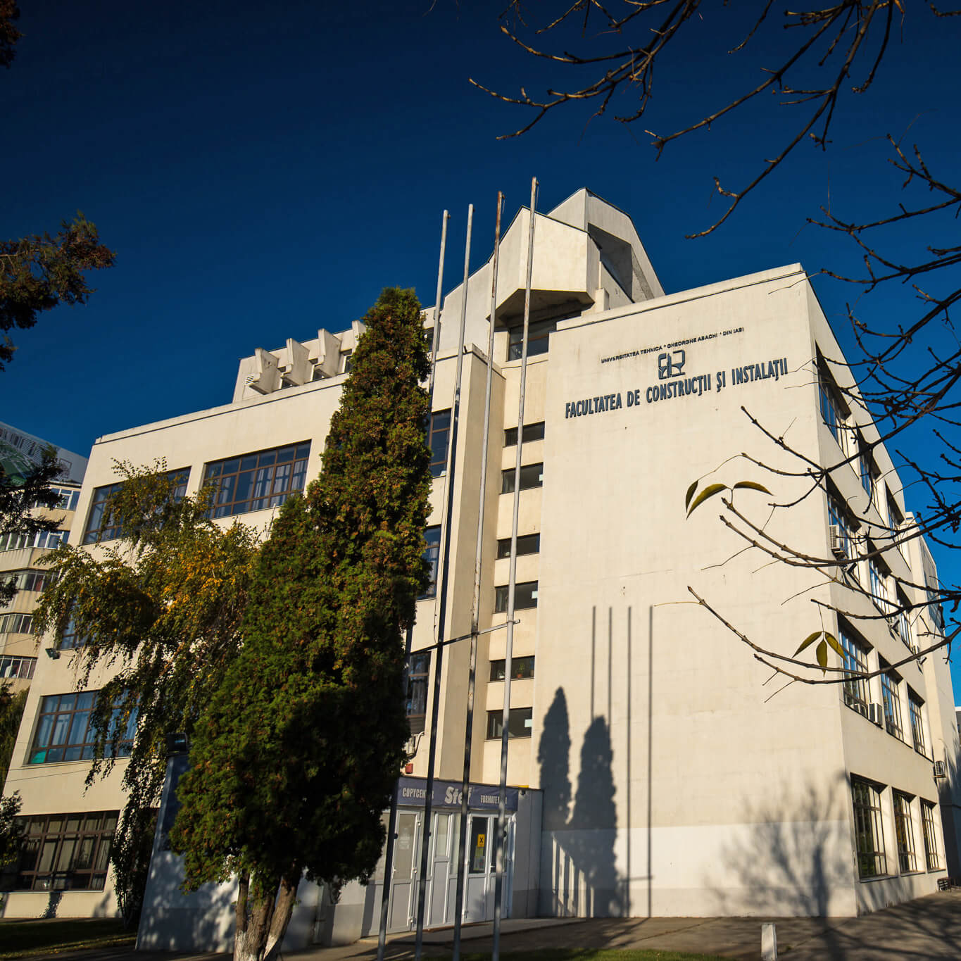 Facultatea de Construcții  și Instalații