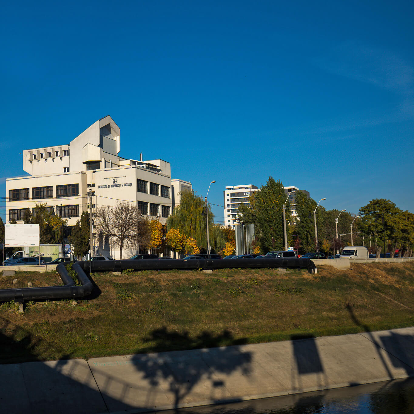 Facultatea de Construcții  și Instalații