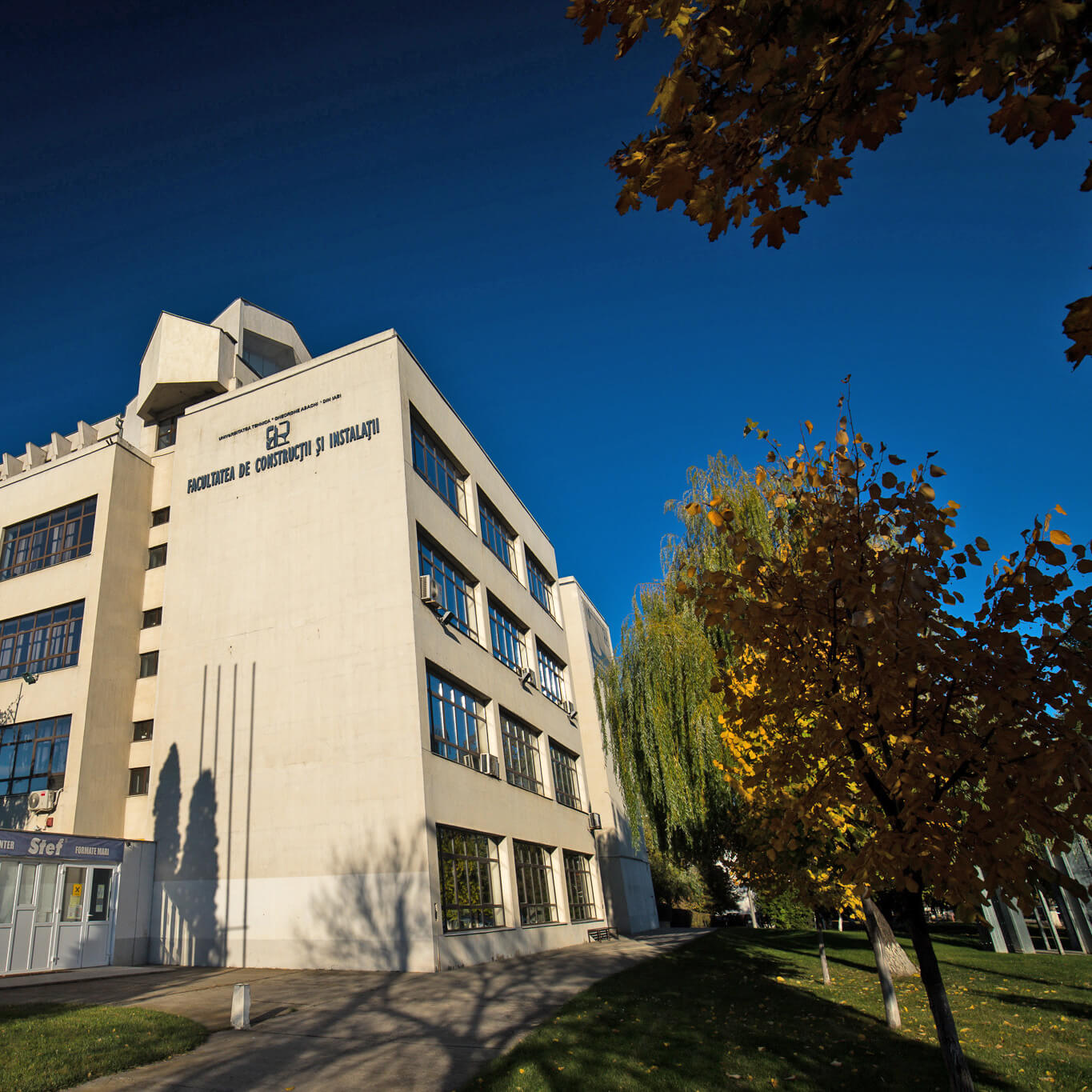 Facultatea de Construcții  și Instalații