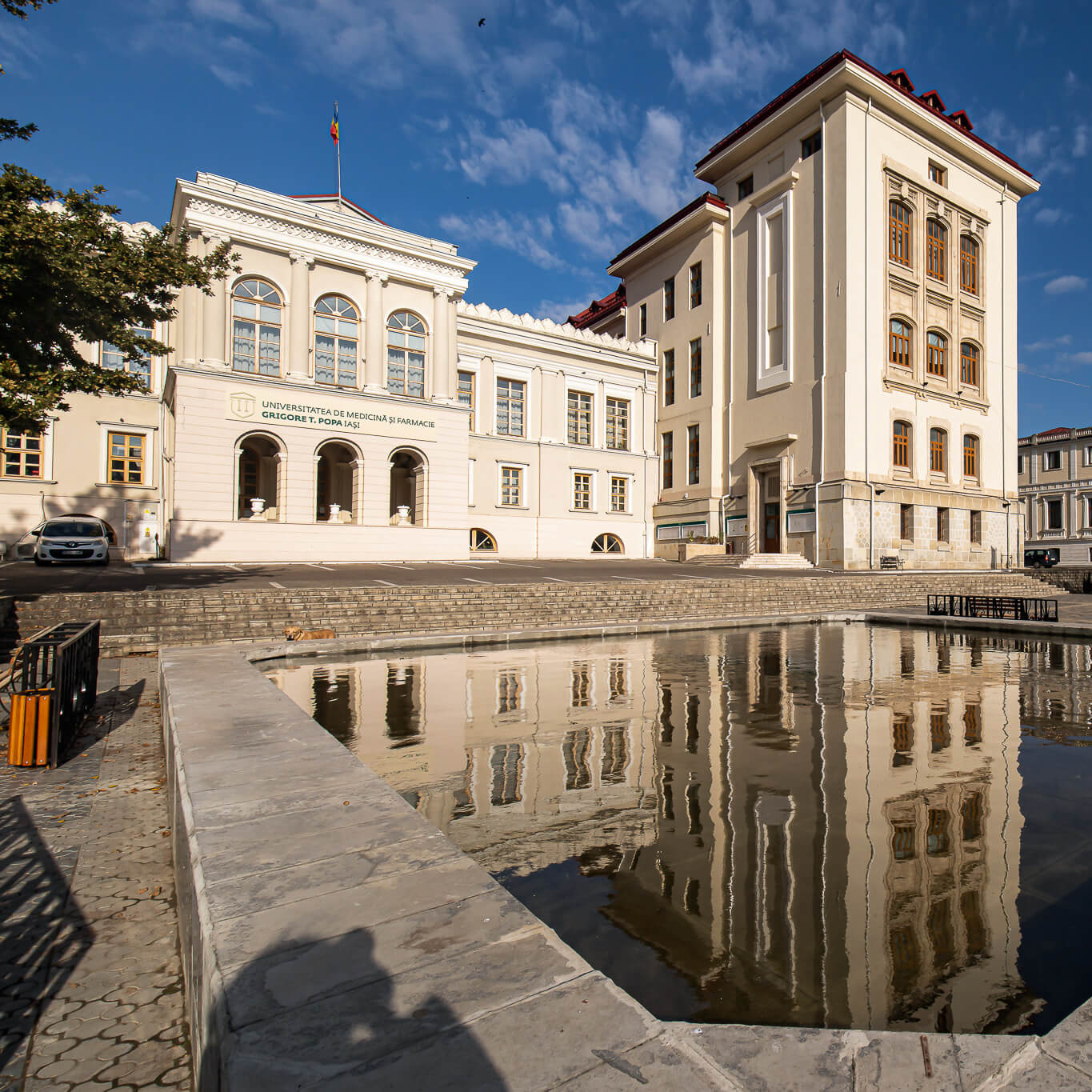 Universitatea de Medicină şi Farmacie „Grigore T. Popa”