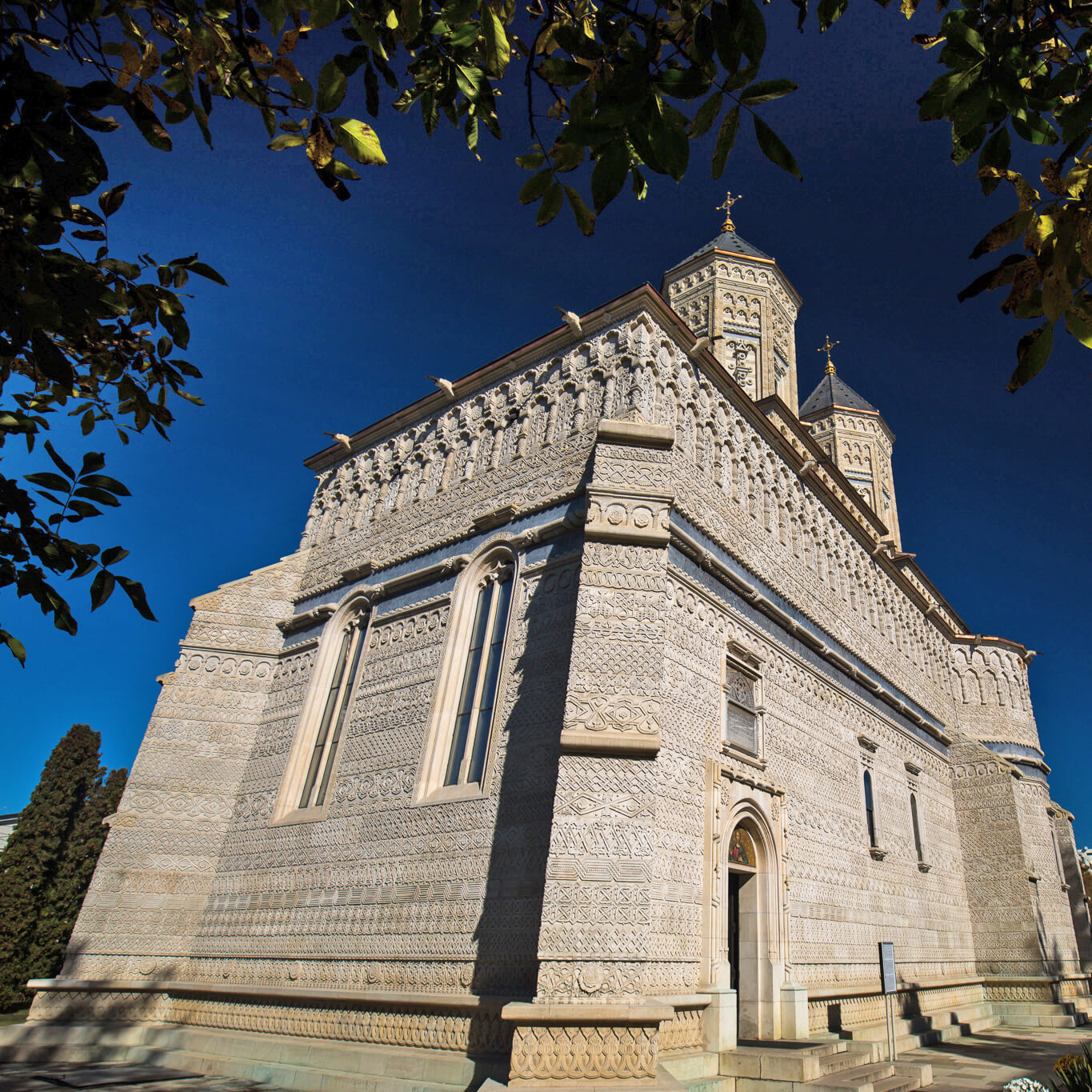 Biserica Trei Ierarhi